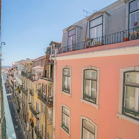 Space In The Heart Of Bairro Alto Apartmán Lisboa